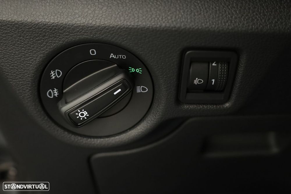 Skoda Kamiq 1.0 TSI Selection DSG - 18