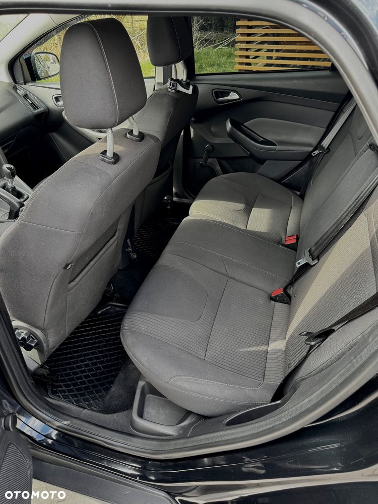 Ford Focus 1.6 TDCi DPF SYNC Edition - 10