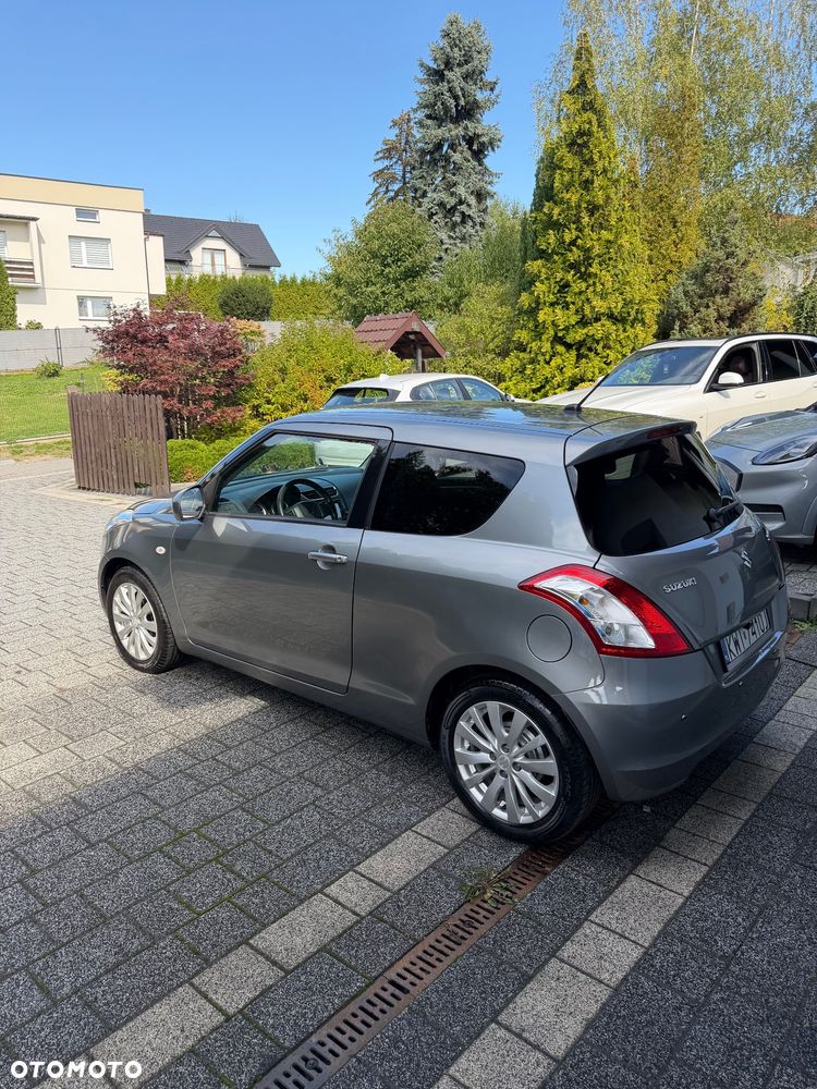 Suzuki Swift - 3