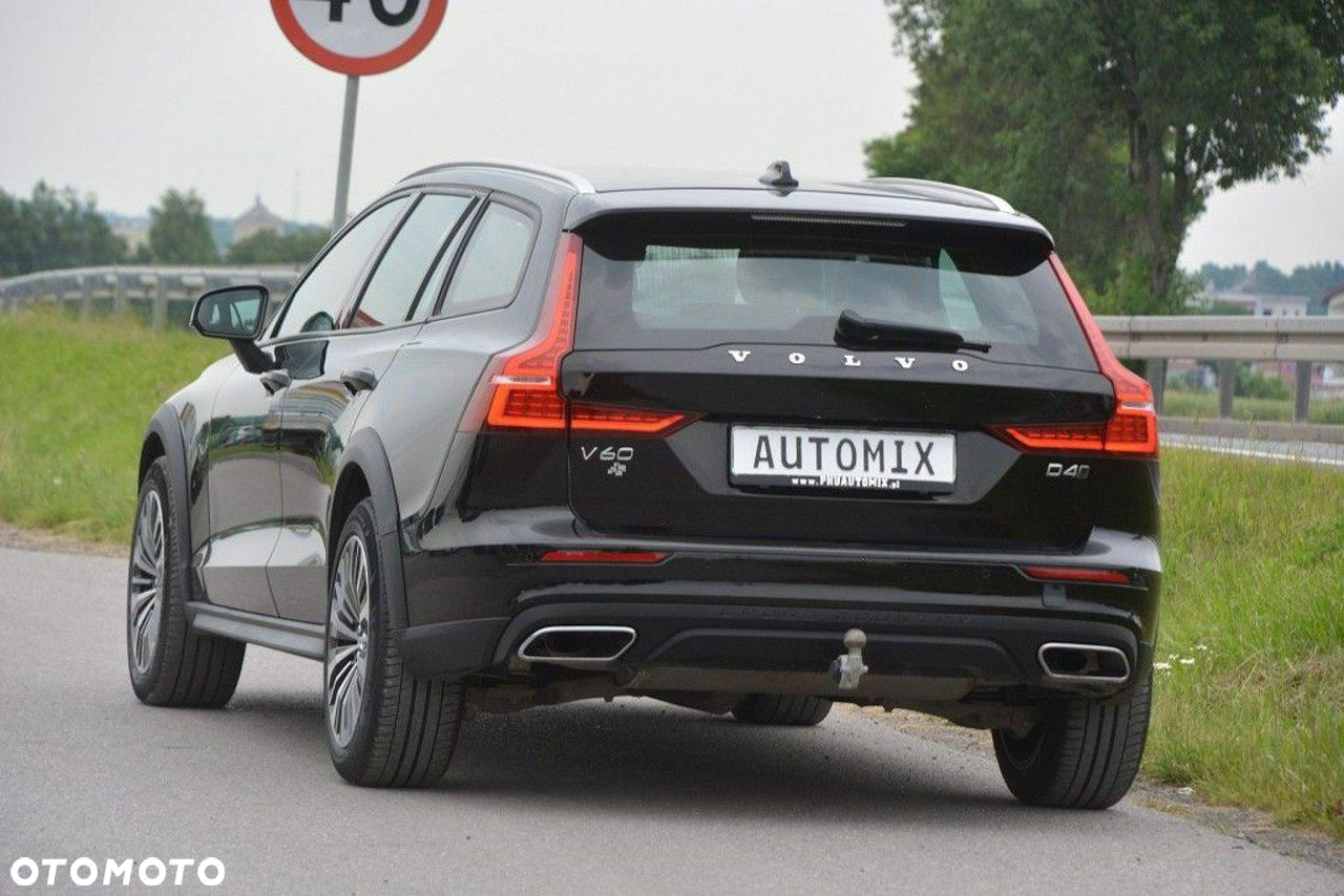 Volvo V60 Cross Country D4 AWD Geartronic - 5