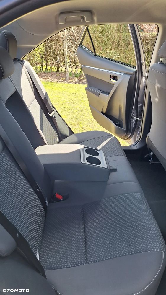 Toyota Corolla 1.6 Prestige MS - 12