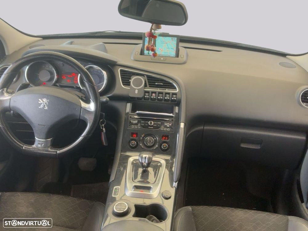 Peugeot 3008 2.0 HDi Hybrid4 - 2