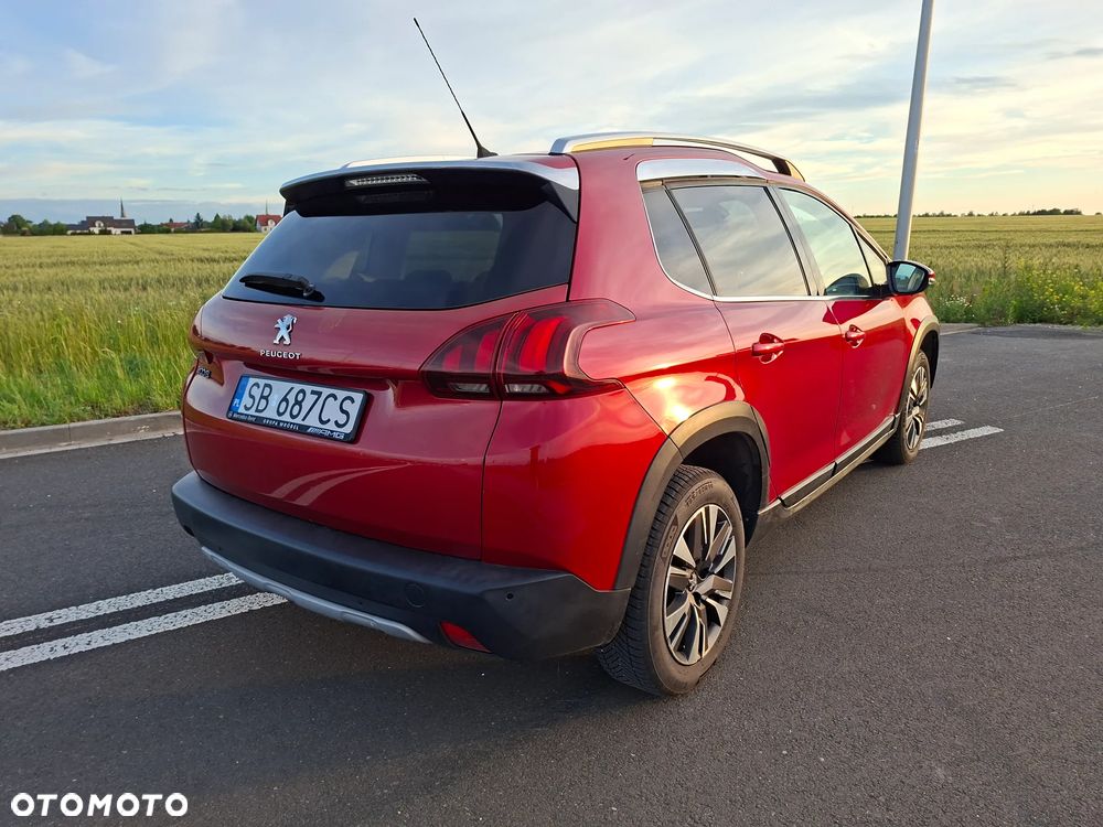 Peugeot 2008 BlueHDi FAP 120 STOP & START Allure - 5