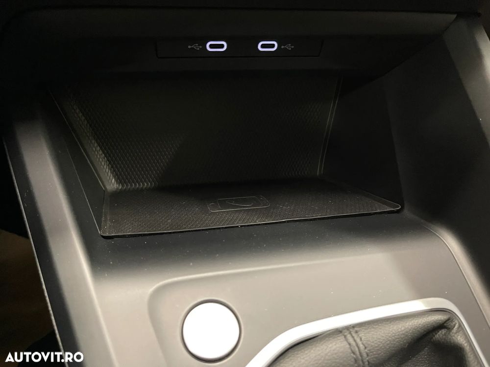 Volkswagen Golf 2.0 TDI SCR Life - 23