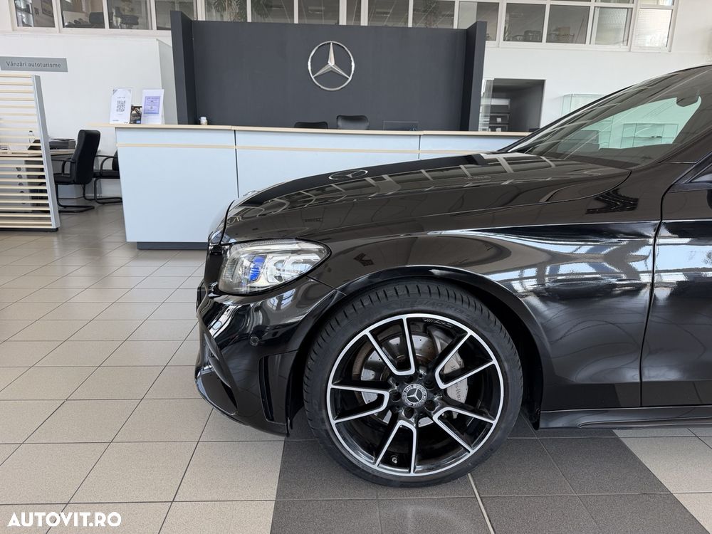 Mercedes-Benz C 220 d 4Matic 9G-TRONIC AMG Line - 4