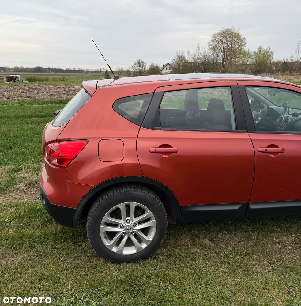 Nissan Qashqai - 10