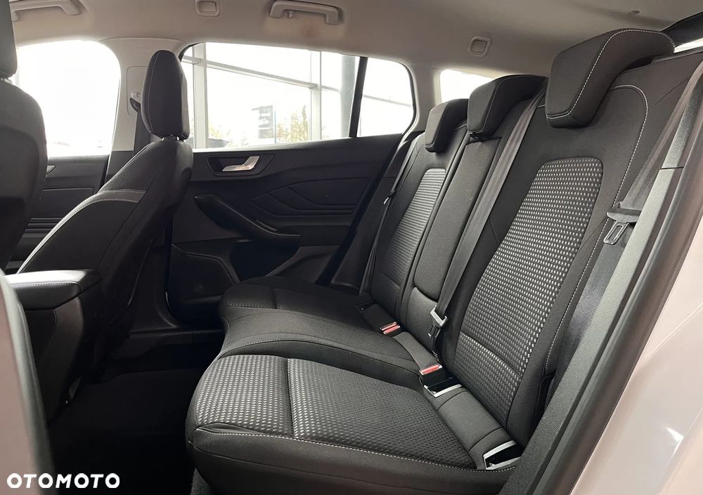 Ford Focus 1.5 EcoBlue Start-Stopp-System TITANIUM - 22