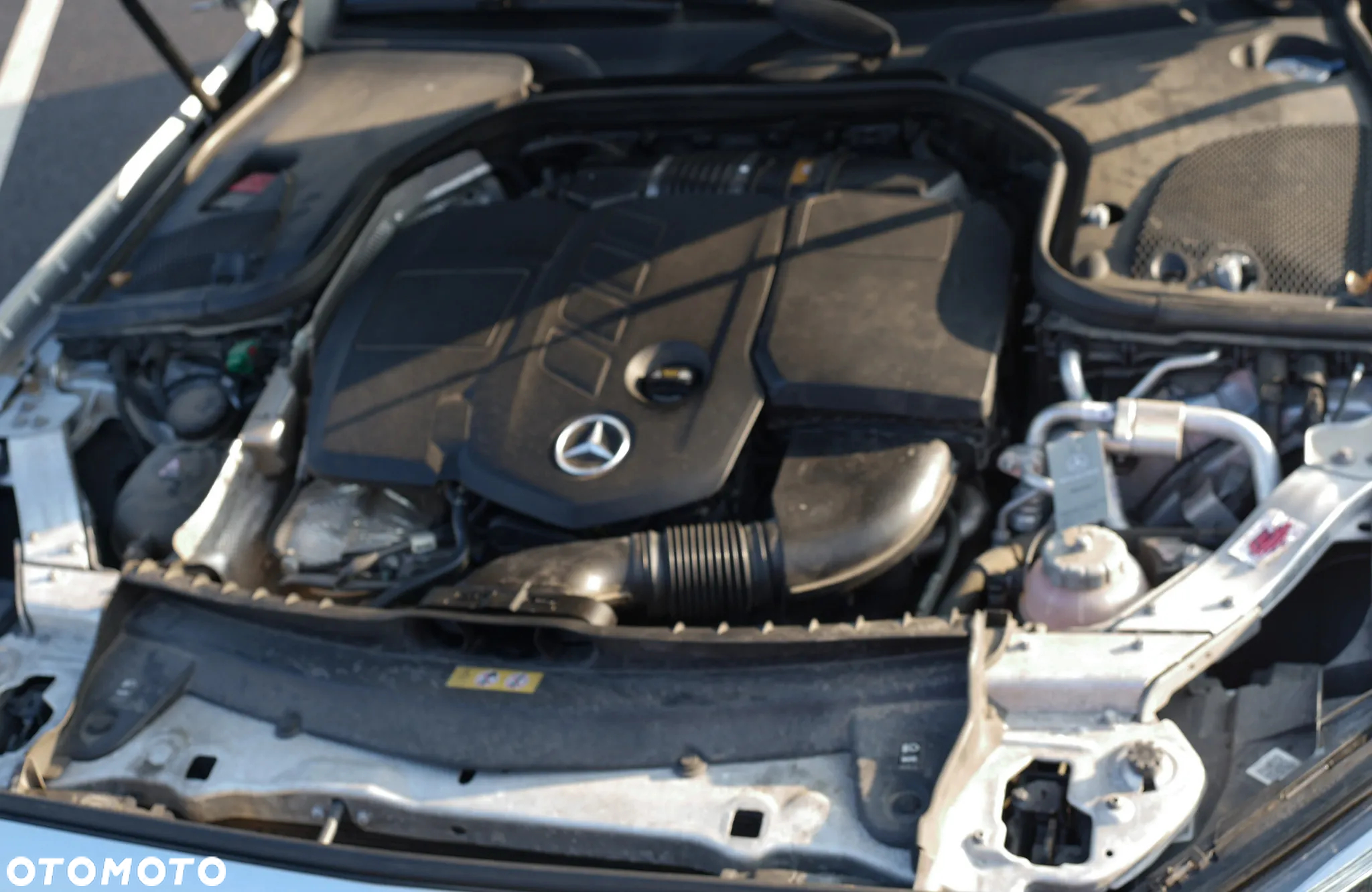 Mercedes-Benz Klasa E 300 de AMG - 24