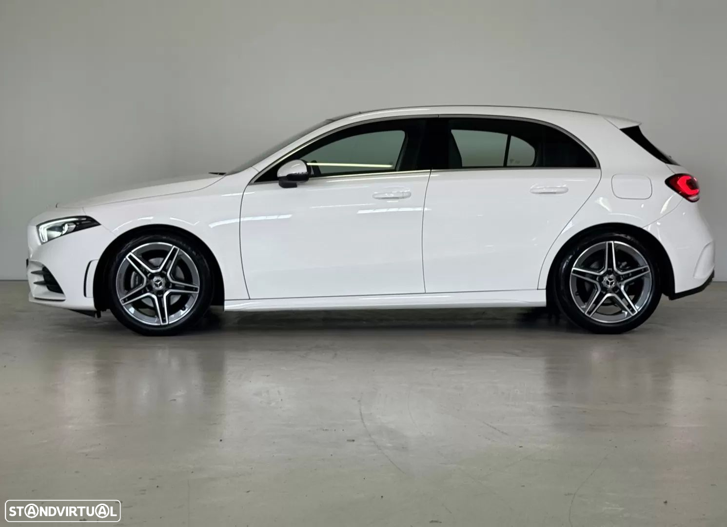Mercedes-Benz A 160 AMG Line - 9