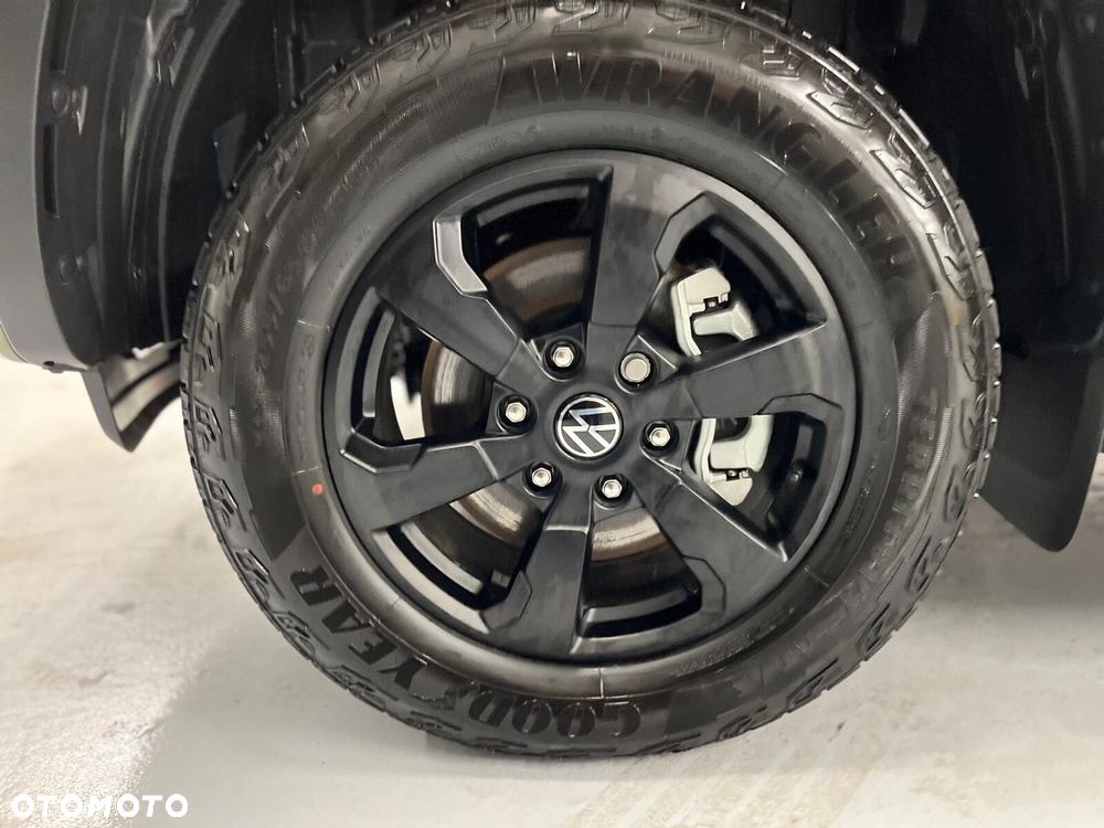 Volkswagen Amarok - 11