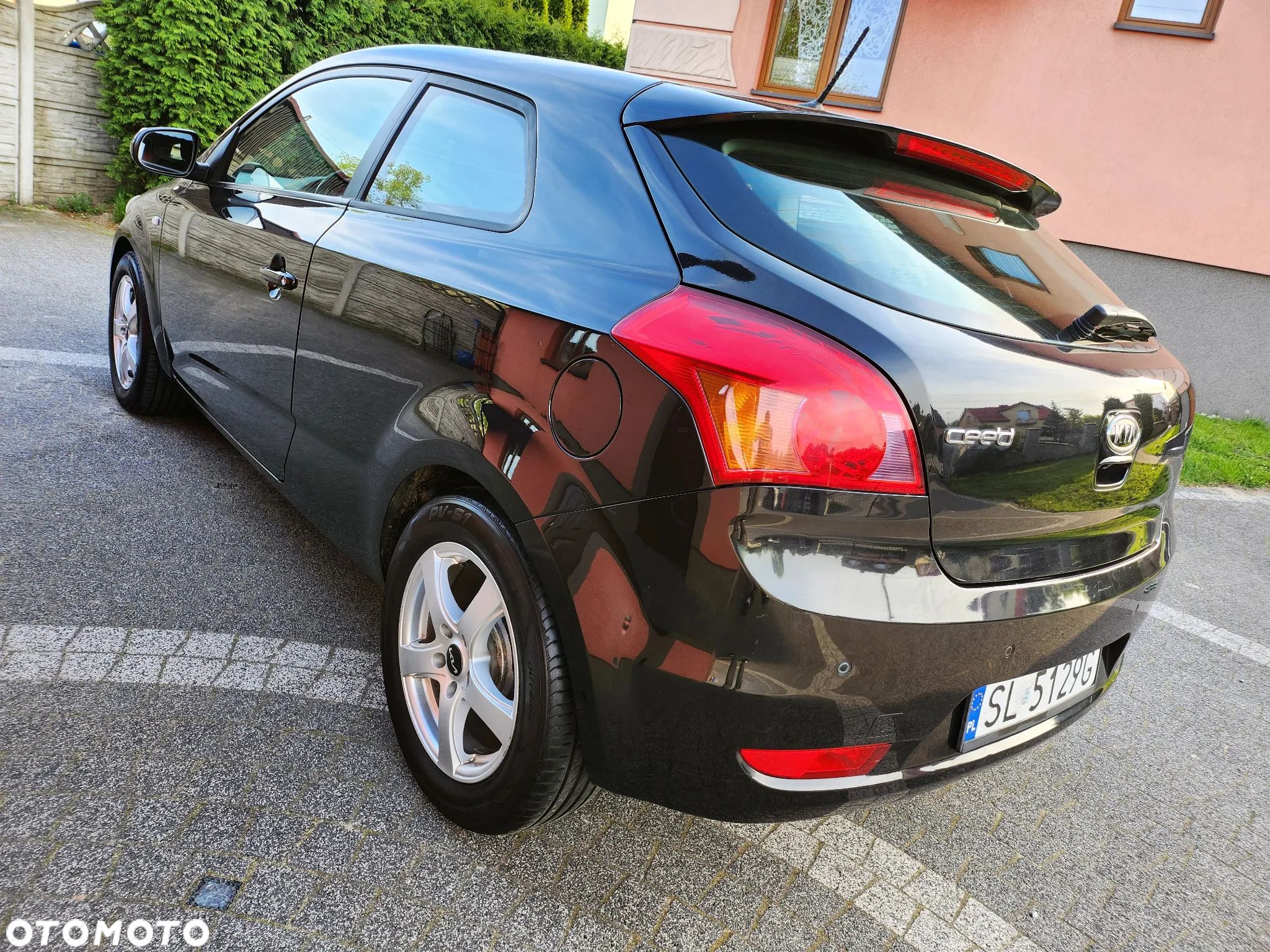 Kia ProCeed - 1