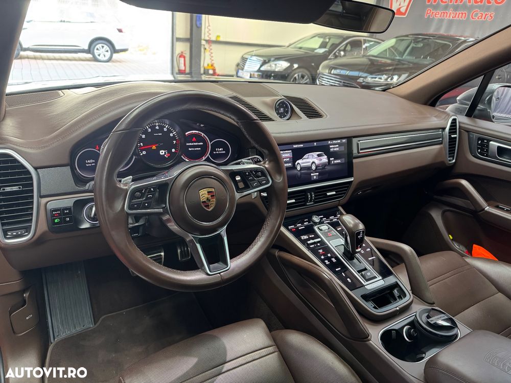 Porsche Cayenne S - 9