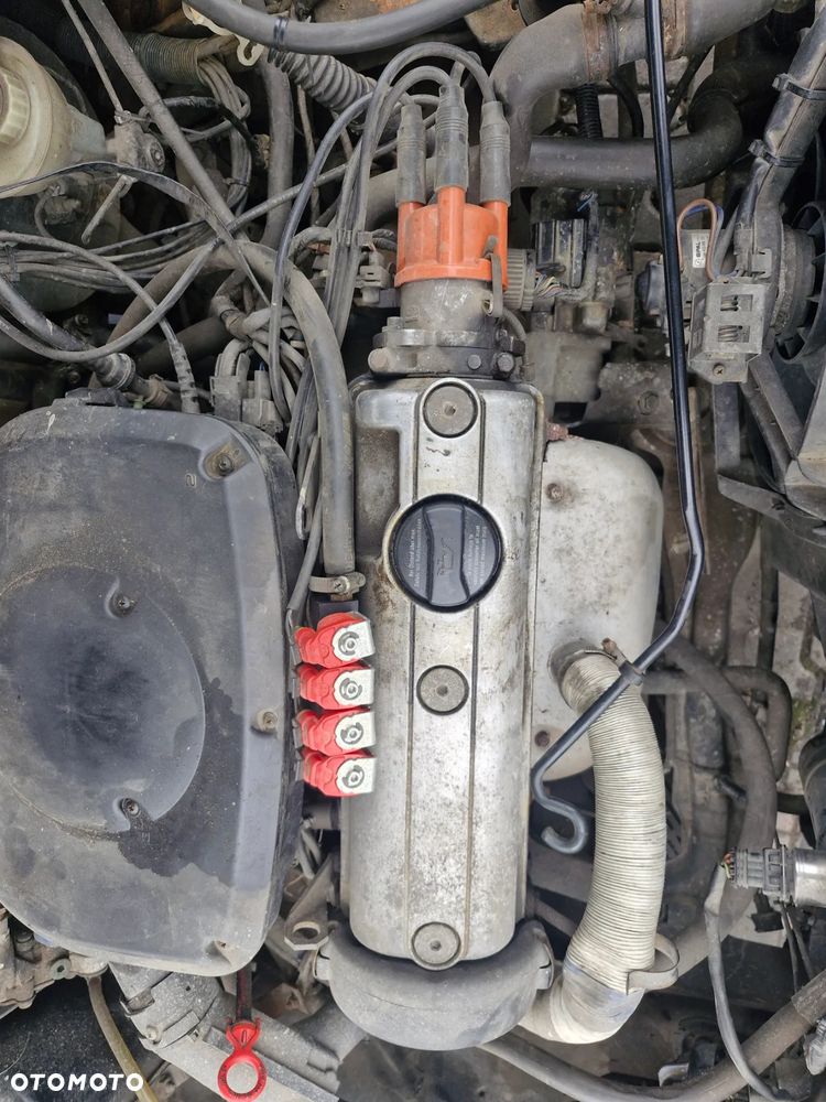 VW GOLF 3 III maska zderzak drzwi szyby lusterka 1.6 silnik skrzynia demontaż - 7