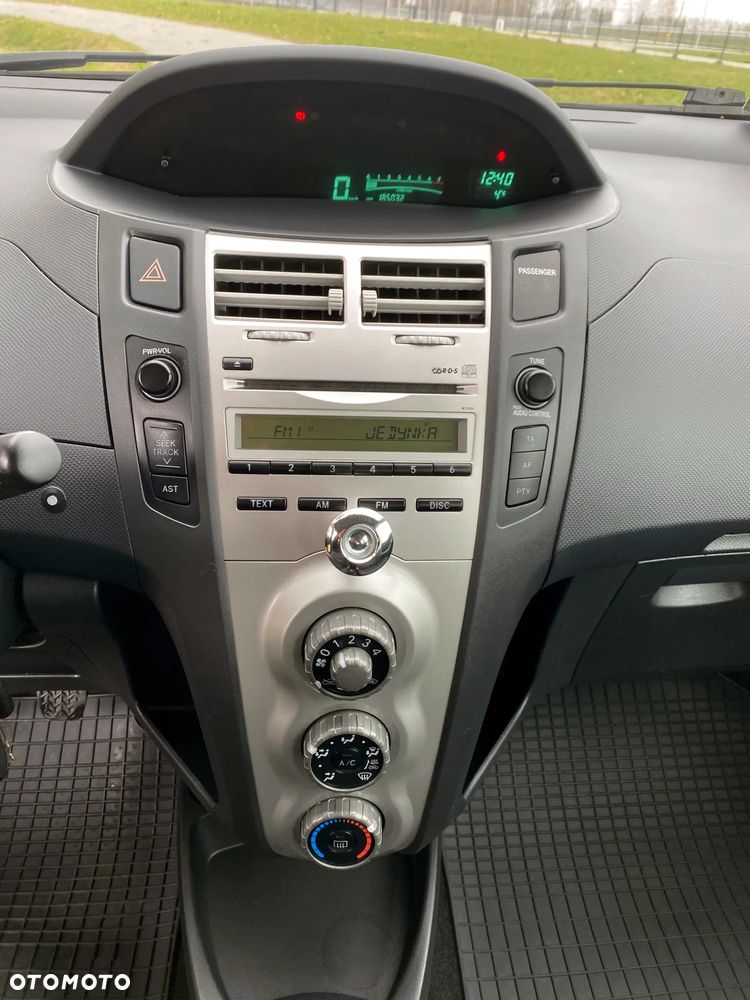 Toyota Yaris 1.0 Terra A/C - 14