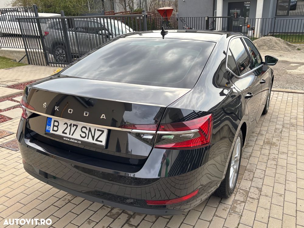 Skoda Superb 2.0 TDI DSG Ambition - 24