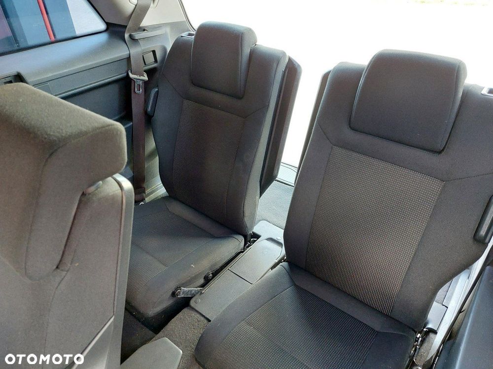 Opel Zafira - 16