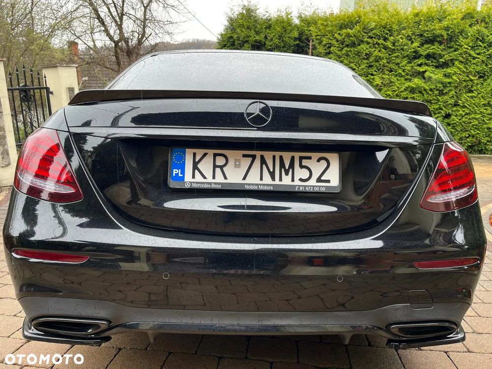 Mercedes-Benz Klasa E 220 d 9G-TRONIC - 10