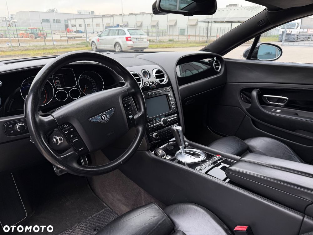 Bentley Continental GT Standard - 17