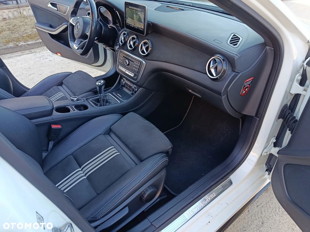 Mercedes-Benz Klasa A 250 Motorsport Edition - 6