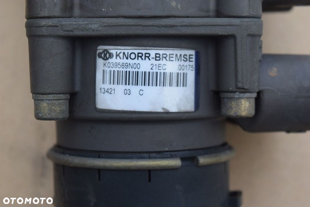 ZAWÓR GŁÓWNY HAMULCA MAN TGA K039569N00 KNORR BREMSE - 3