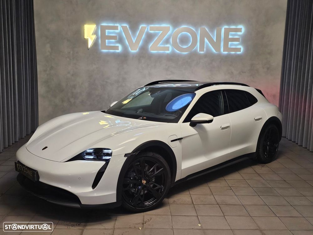 Porsche Taycan Cross Turismo 4 - 1