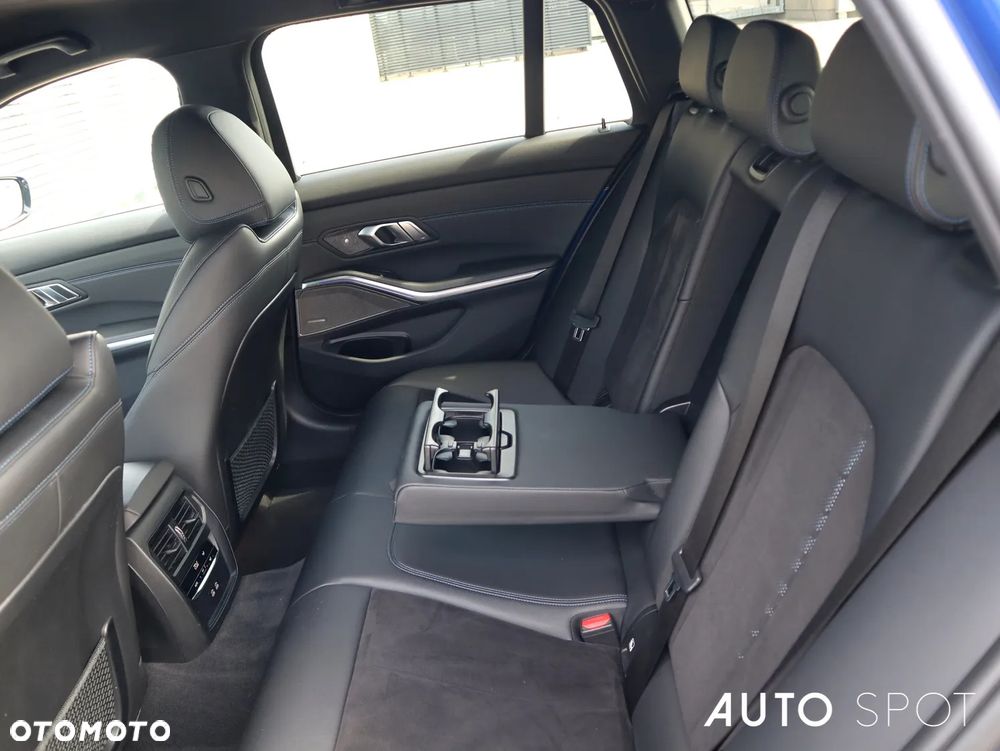 BMW Seria 3 M340i xDrive sport - 39