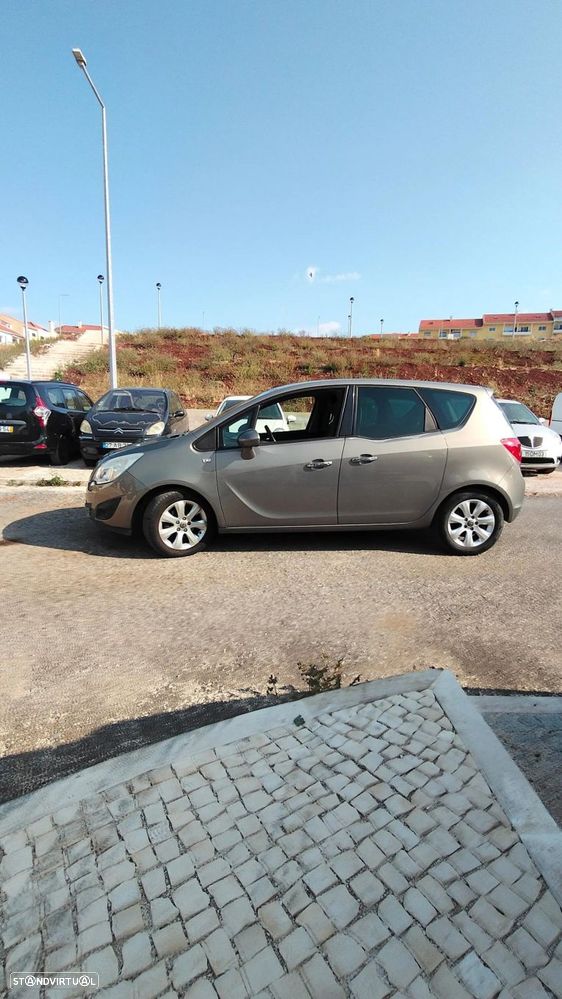 Opel Meriva - 8