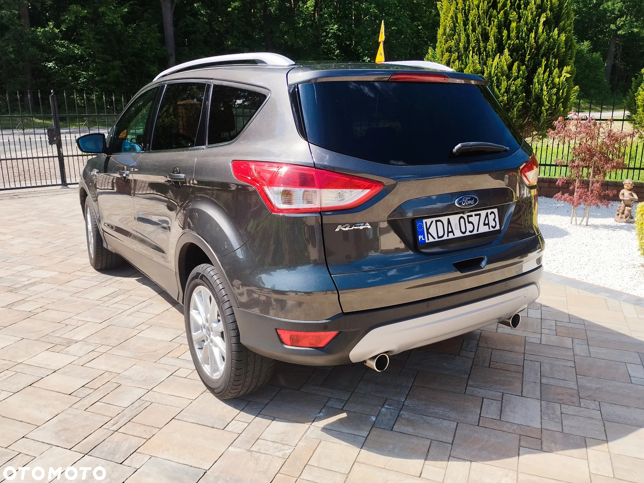 Ford Kuga 2.0 TDCi 2x4 Titanium - 9