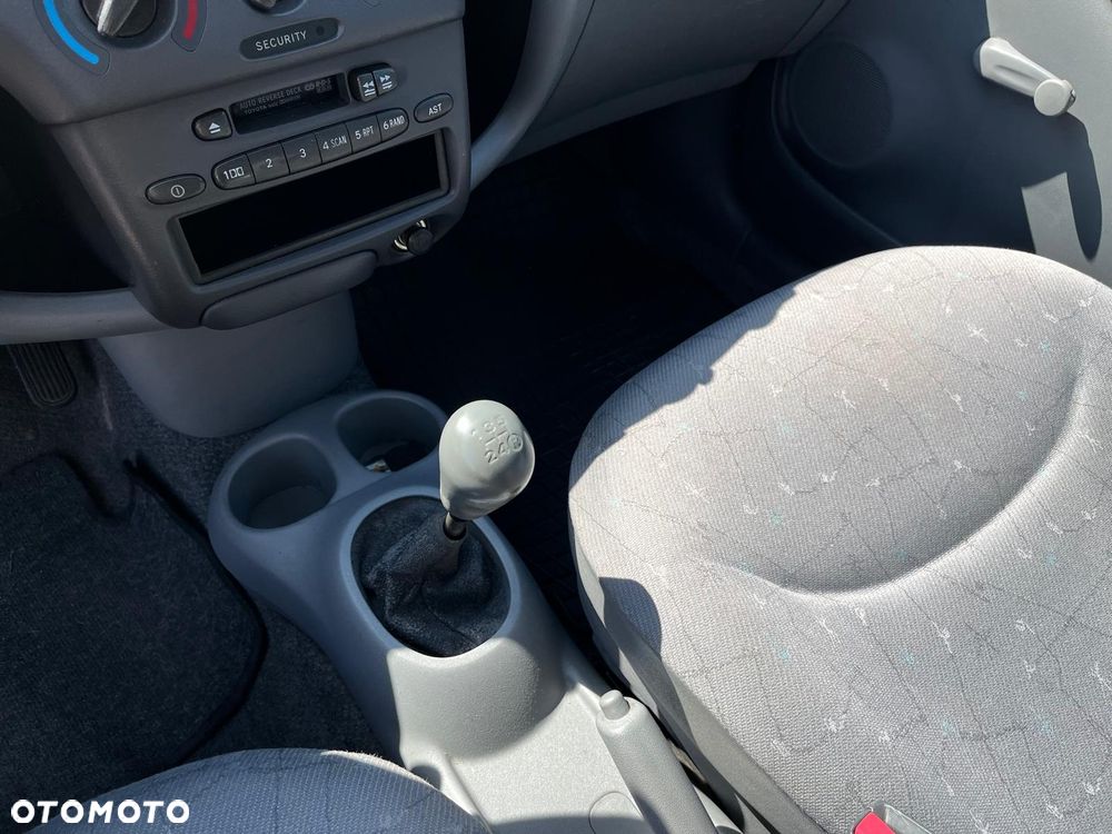 Toyota Yaris 1.0 Pak1 - 22