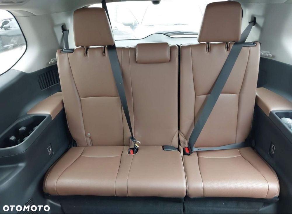 Toyota Grand Highlander - 15
