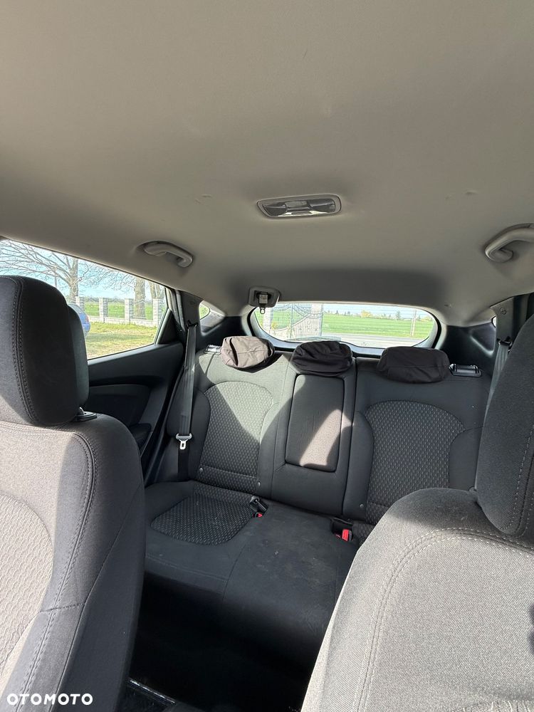 Hyundai ix35 2.0 2WD Trend - 8