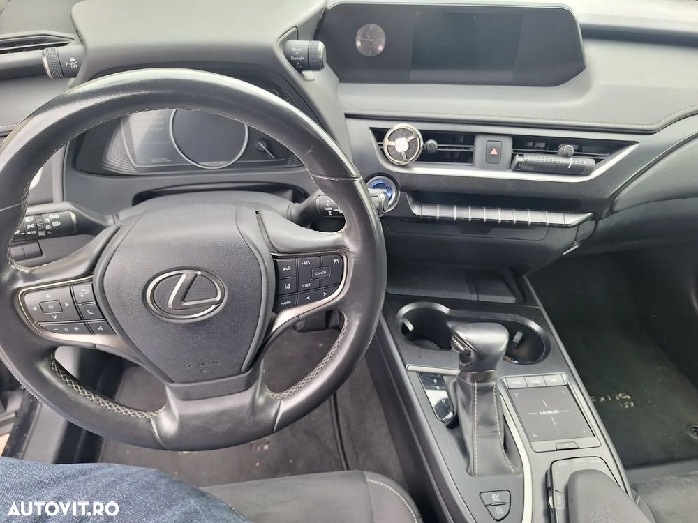 Lexus UX 250h 2.0L HEV 20H- (178 HP) 4X4 CVT Special Edition - 4