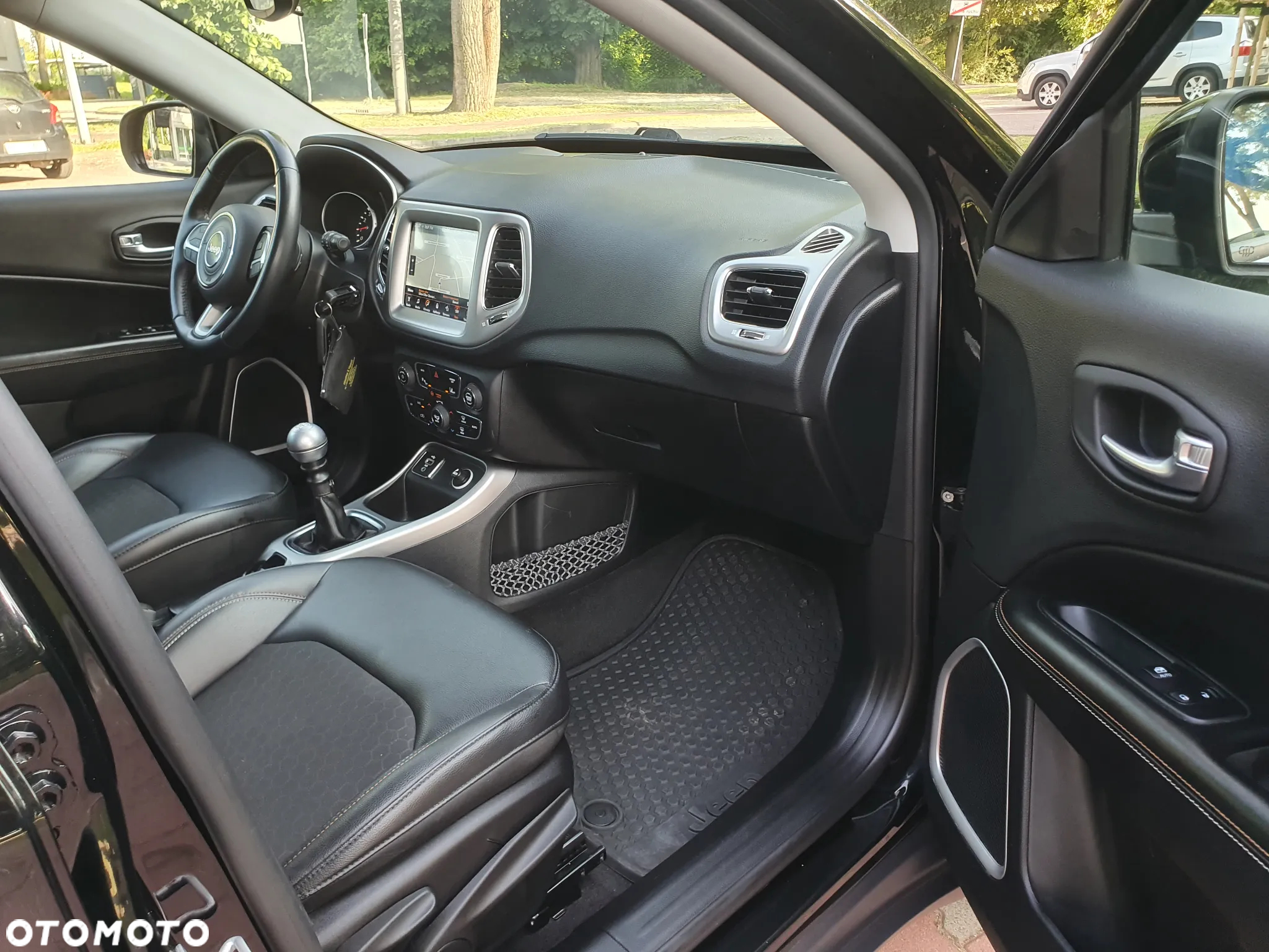 Jeep Compass 1.4 MultiAir Longitude - 13