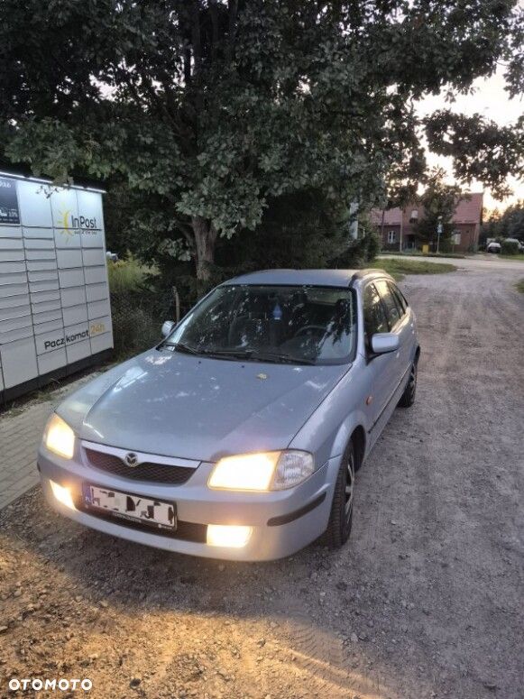 Mazda 323F - 1