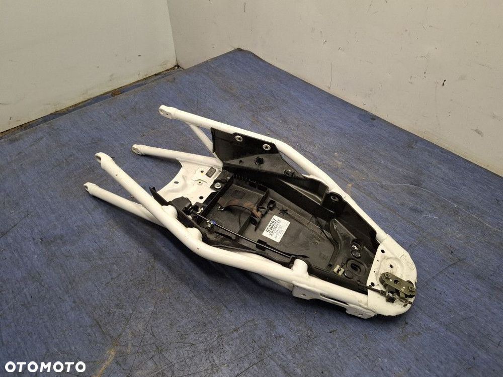 KTM DUKE 390 STELAŻ TYŁ OGON RAMA - 5