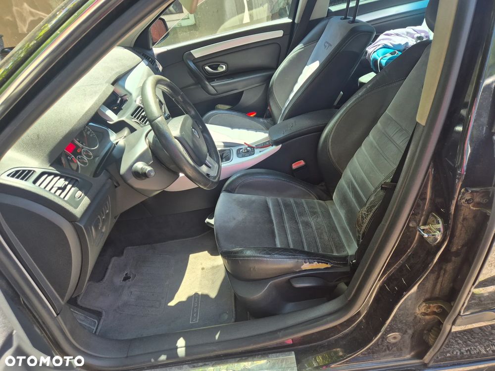 Renault Laguna 2.0 dCi GT - 8