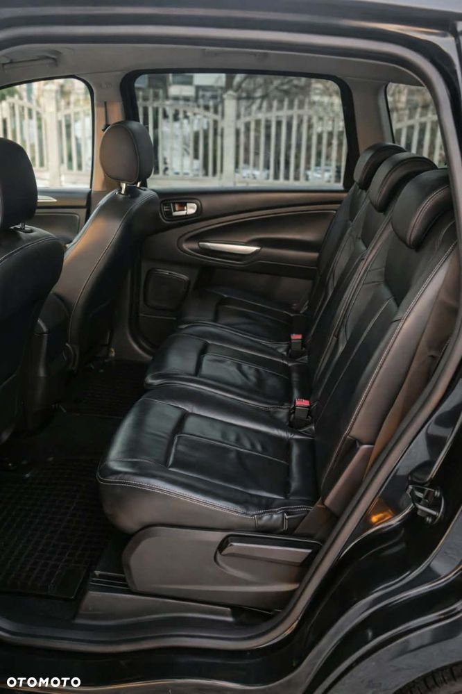 Ford S-Max 2.0 TDCi Titanium - 3