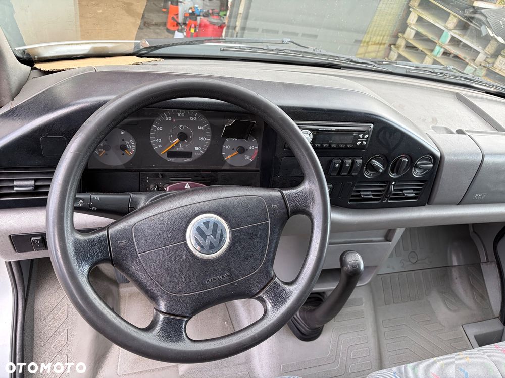 Volkswagen LT 2DM252/W83 - 22