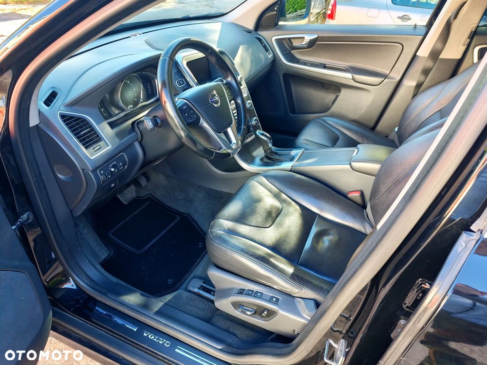 Volvo XC 60 - 4