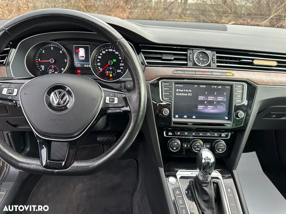 Volkswagen Passat 2.0 TDI DSG 4Motion Highline - 8