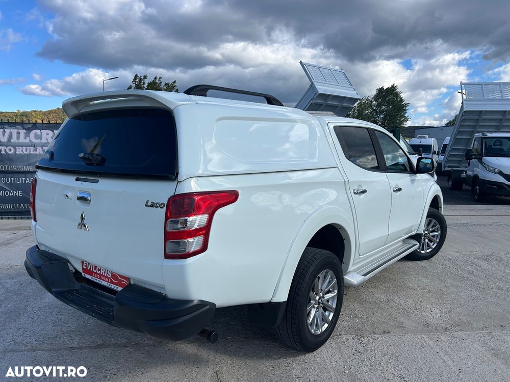 Mitsubishi L200 Double Cab 2.4 DI-D M/T Intense - 38