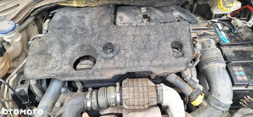 PEUGEOT 207 EWPB 1,6ehdi 92km wtryskiwacz wtrysk bosch - 1