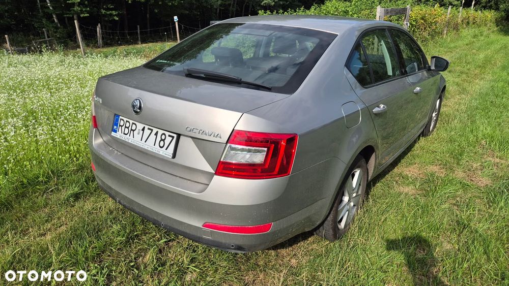 Skoda Octavia 1.4 TSI Ambition - 4