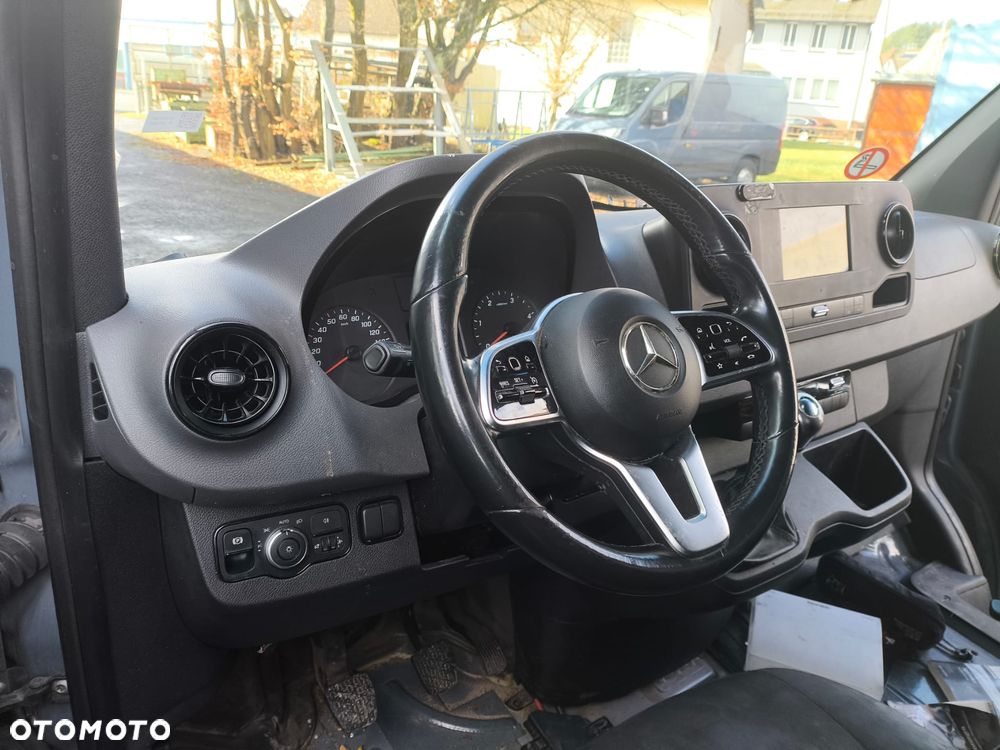 Mercedes-Benz sprinter - 7