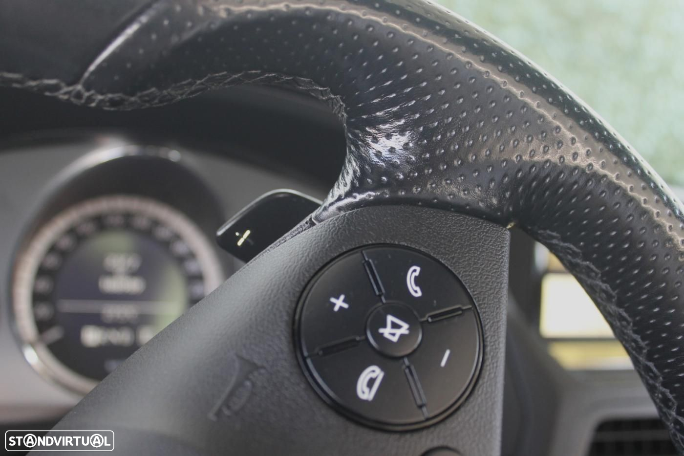 Mercedes-Benz E 250 CGi Avantgarde BlueEfficiency Auto - 25
