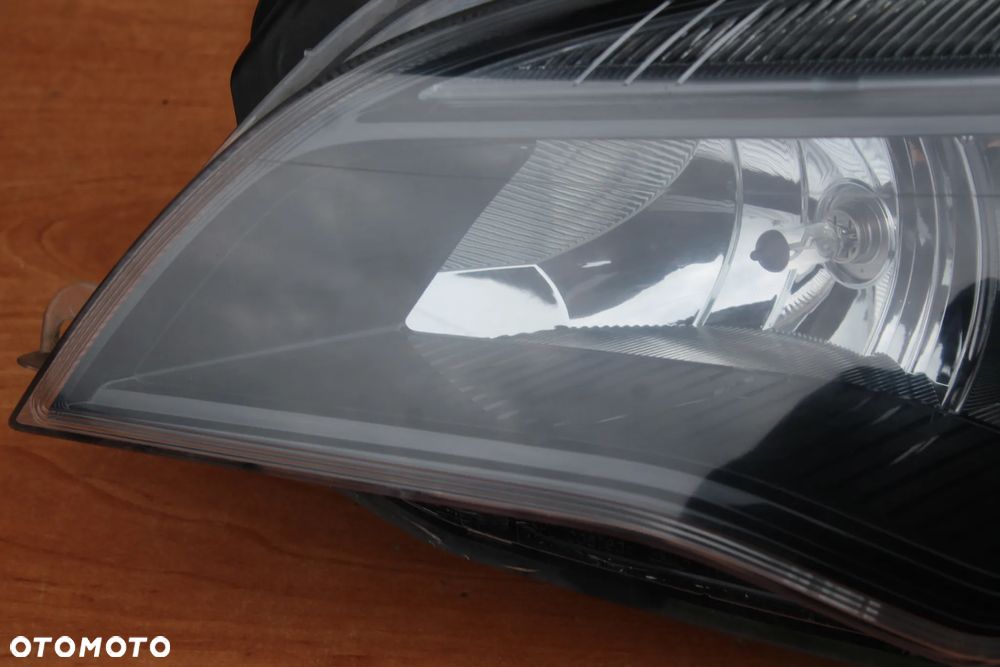 LAMPA LEWA PRZEDNIA LEWY PRZÓD OPEL ASTRA J CIEMNA LED 13365290 100% OK EUROPA BARDZO ŁADNA - 2