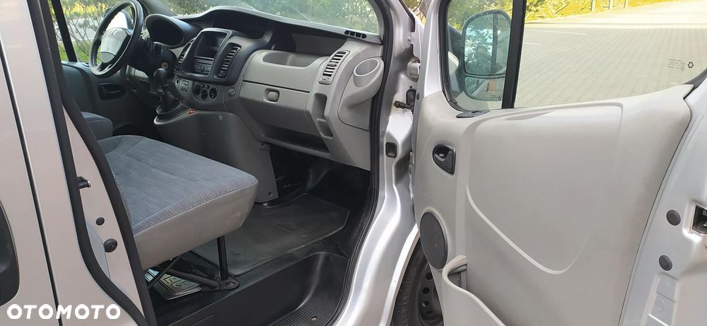 Renault Trafic - 13