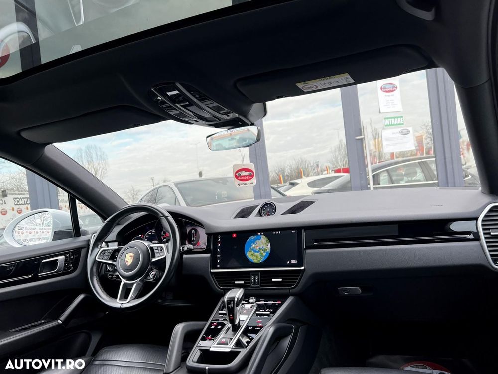 Porsche Cayenne - 6