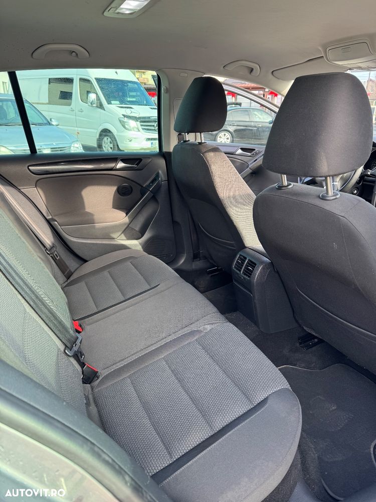 Volkswagen Golf 1.6 TDI DPF Style - 12