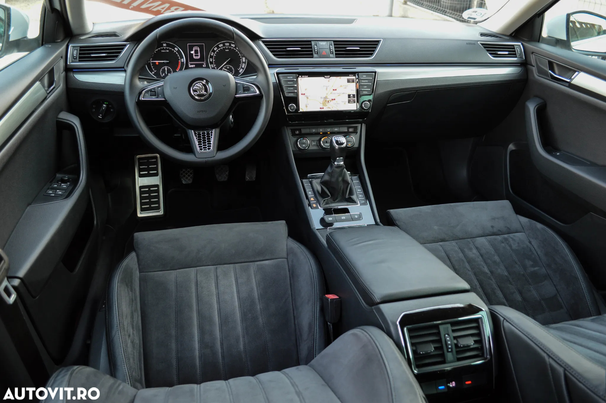 Skoda Superb Combi 2.0 TDI Style - 8